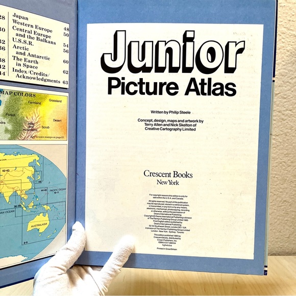 Junior Picture Atlas. Hardcover. EUC. - Picture 4 of 9